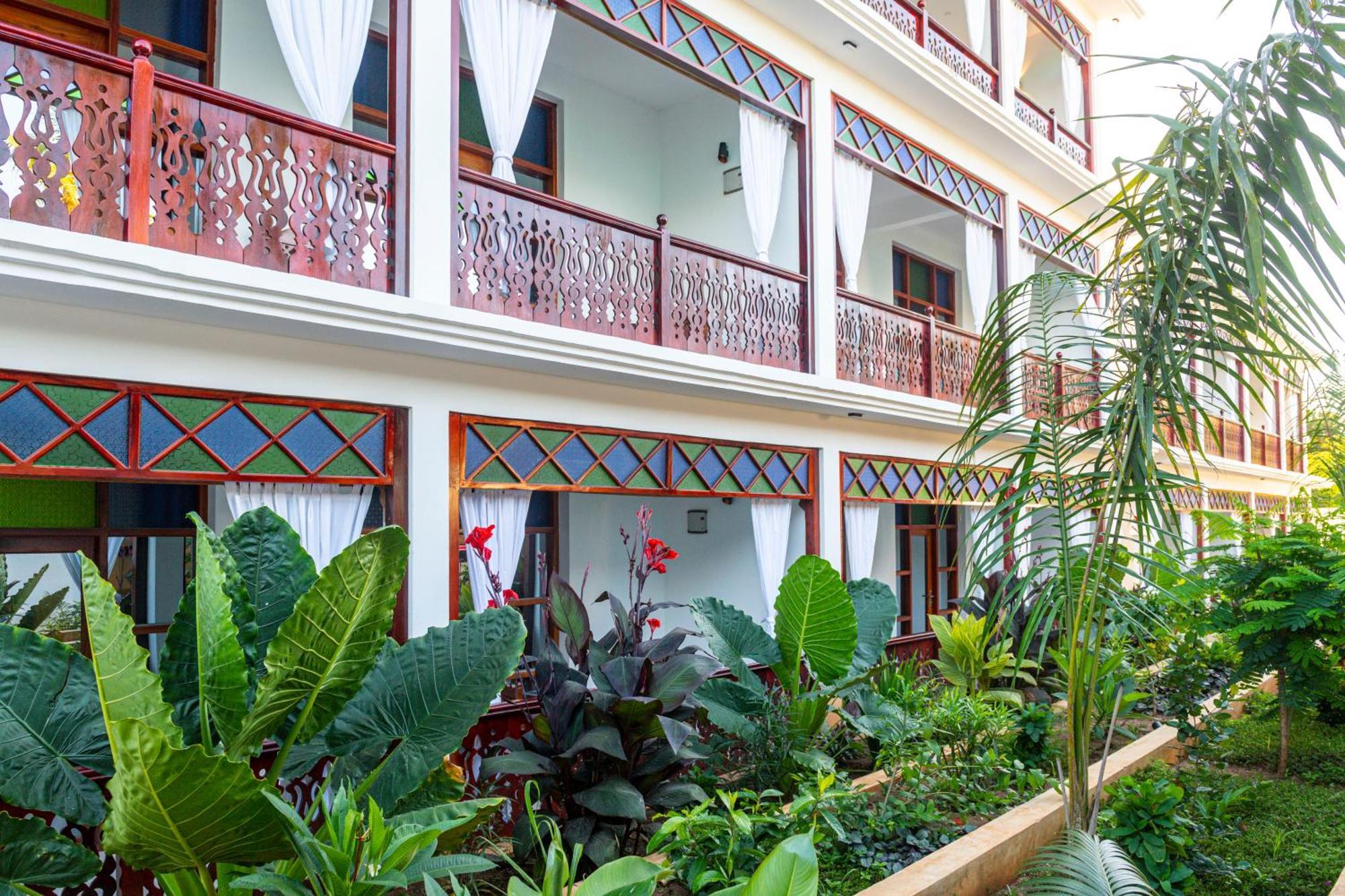 Tasneem Islamic Luxury Suites Jambiani  Buitenkant foto
