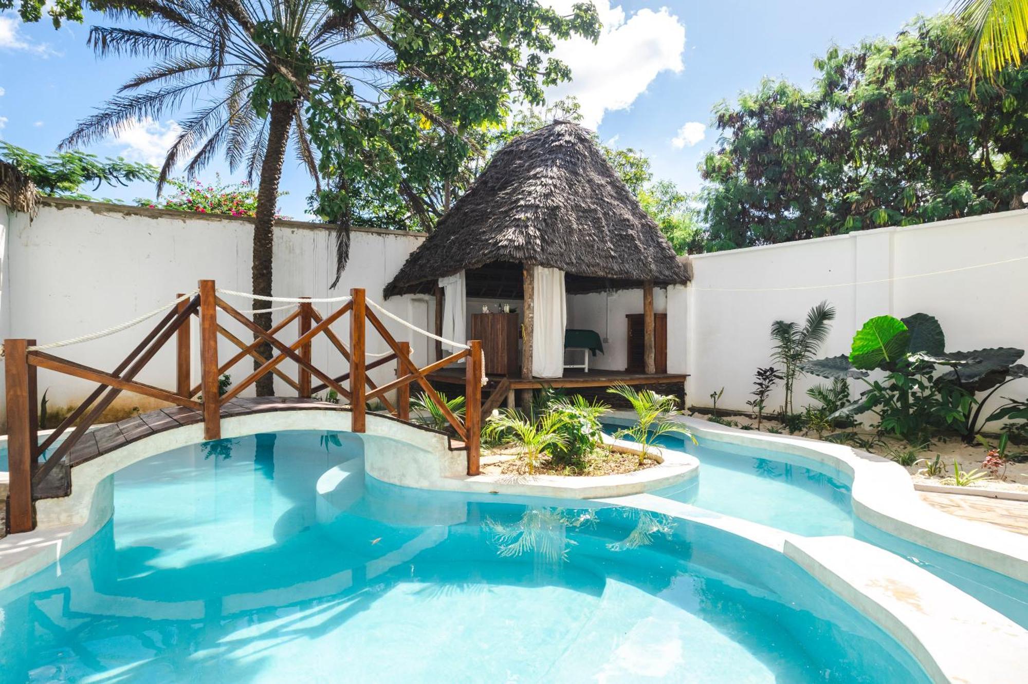 Tasneem Islamic Luxury Suites Jambiani  Buitenkant foto