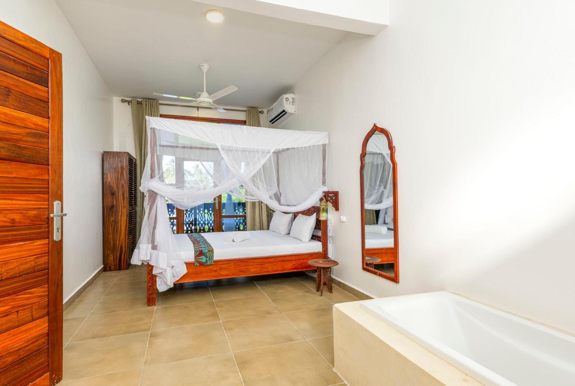 Tasneem Islamic Luxury Suites Jambiani  Buitenkant foto