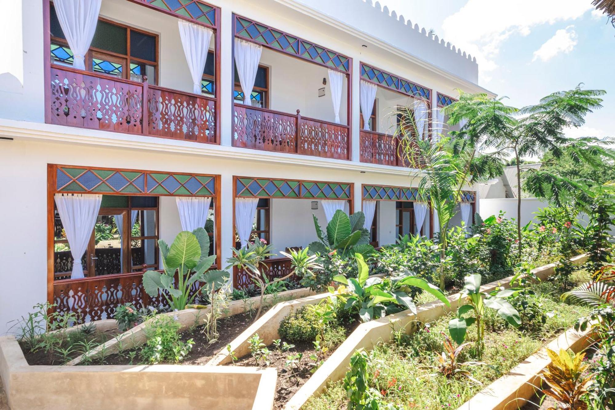Tasneem Islamic Luxury Suites Jambiani  Buitenkant foto