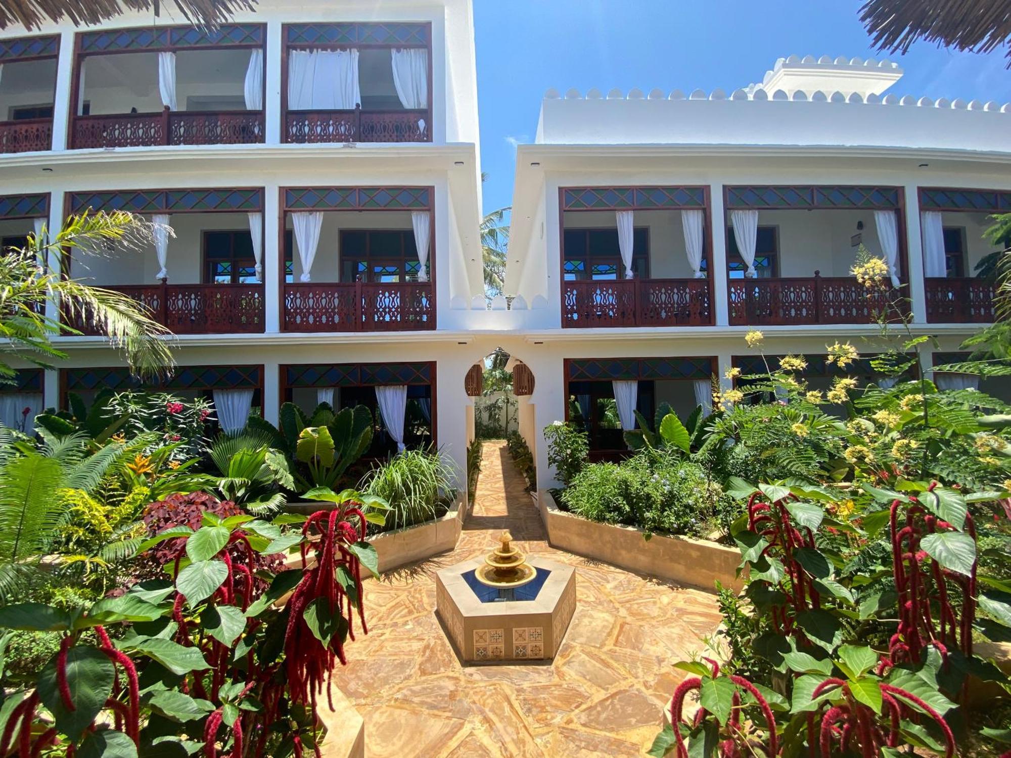 Tasneem Islamic Luxury Suites Jambiani  Buitenkant foto
