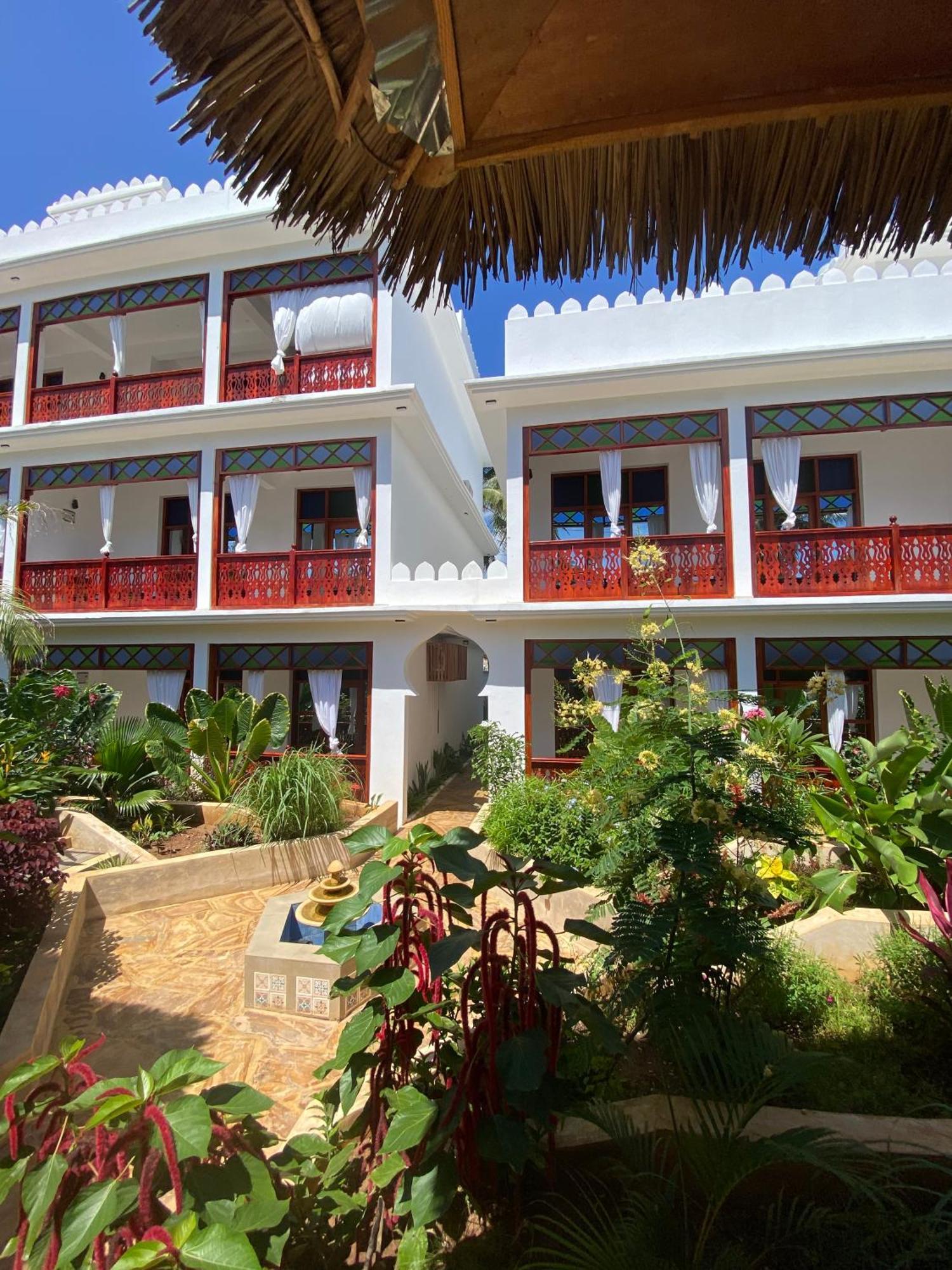 Tasneem Islamic Luxury Suites Jambiani  Buitenkant foto